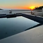 Casa vacanze Sea & Sunset View Chora With Private Jacuzzi Pátmos