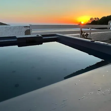 Сasa de vacaciones Sea & Sunset View Chora With Private Jacuzzi Pátmos