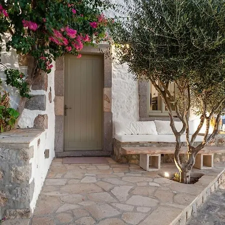 Sea & Sunset View Chora With Private Jacuzzi