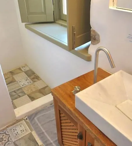 Sea & Sunset View Chora With Private Jacuzzi * Pátmos