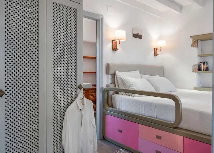 Sea & Sunset View Chora With Private Jacuzzi Pátmos