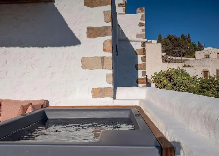 Sea & Sunset View Chora With Private Jacuzzi * Pátmos